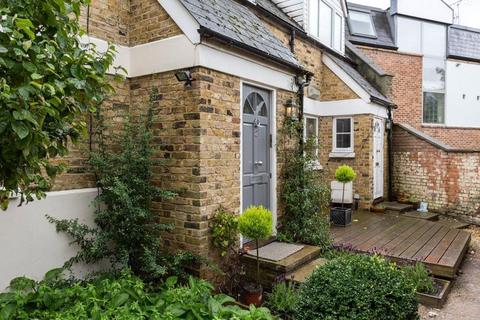 1 bedroom terraced house for sale, Coach House Lane, Highbury Hill, Islington, N5