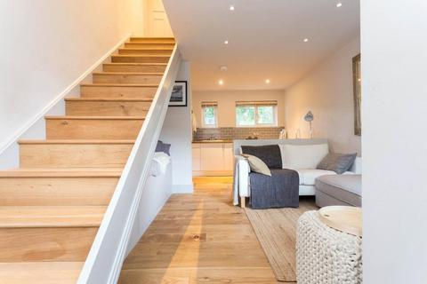 1 bedroom terraced house for sale, Coach House Lane, Highbury Hill, Islington, N5