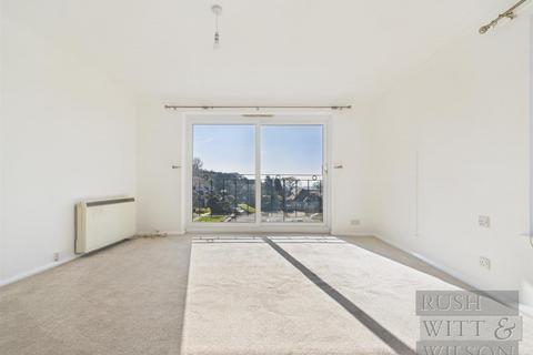 2 bedroom flat for sale, Gresham Way, St. Leonards-On-Sea