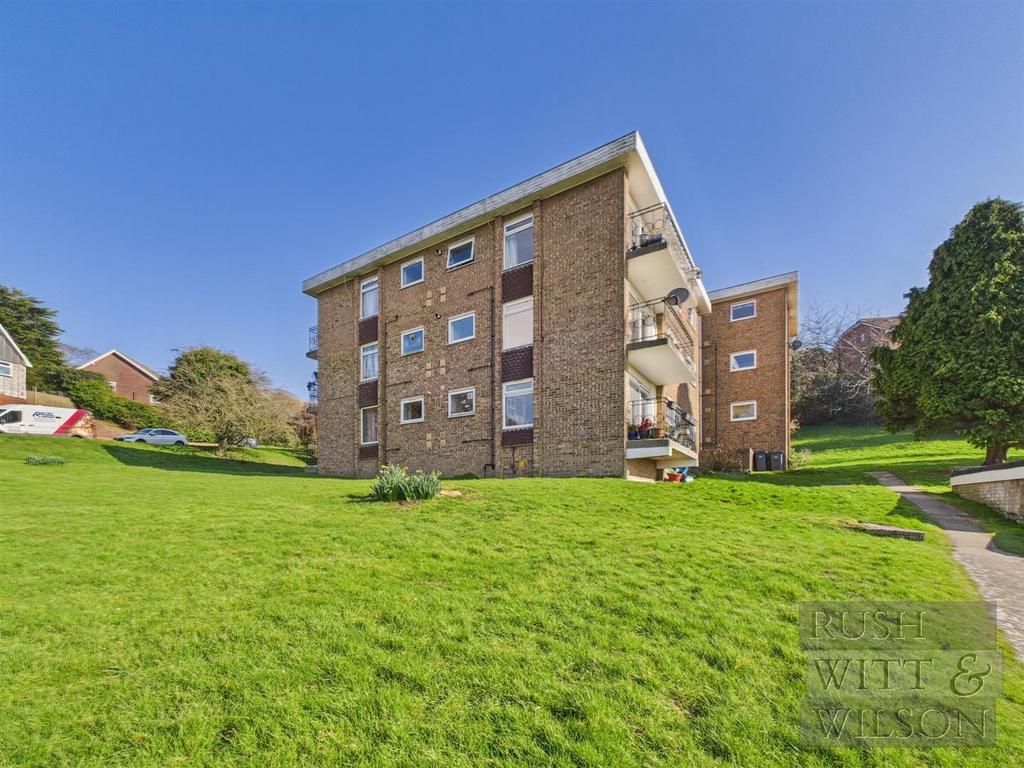 CAM03417 G0-PR0557-STILL017.jpg