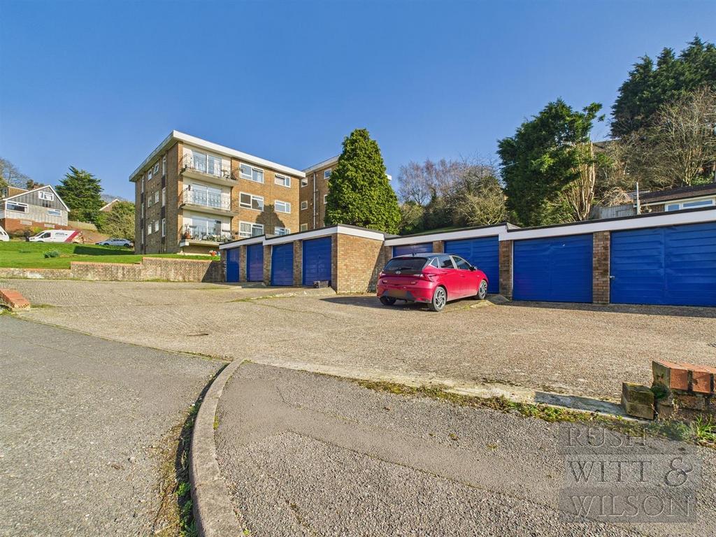 CAM03417 G0-PR0557-STILL018.jpg