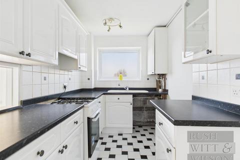 25, Campbell Court Gresham Way, St Leonards-on-sea, TN38 0UG