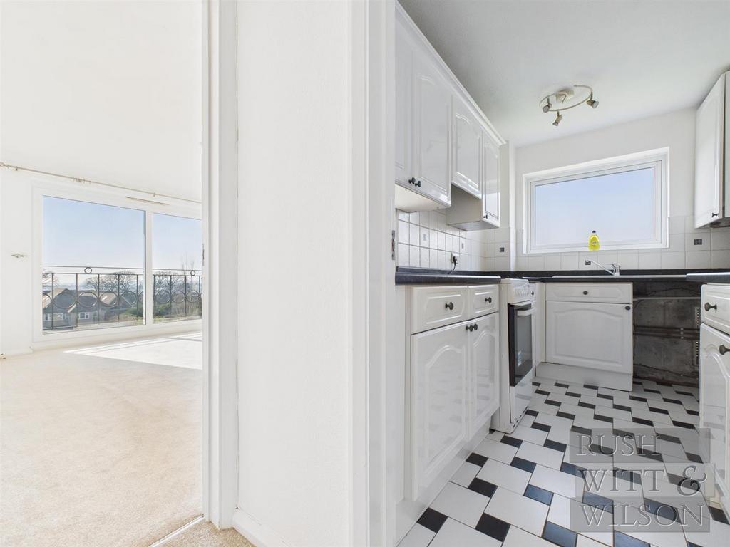 CAM03417 G0-PR0557-STILL002.jpg