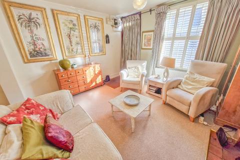 3 bedroom end of terrace house for sale, Sidney Road, Woodford Halse, NN11 3RR