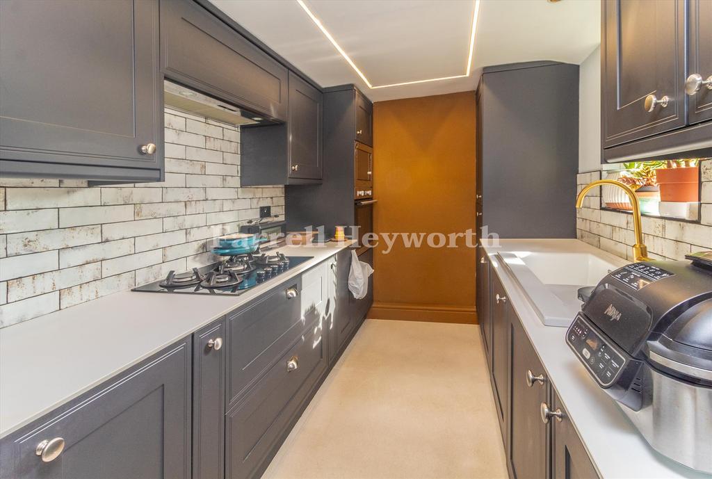 Kitchen image 2