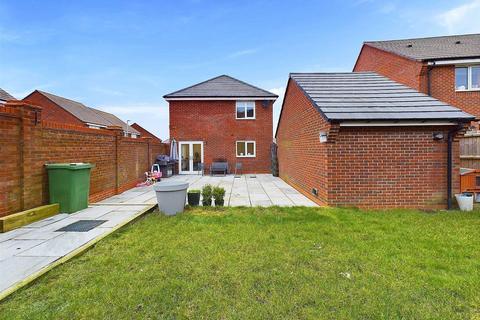 3 bedroom detached house for sale, Oak Tree Road, Great Glen, Leicestershire