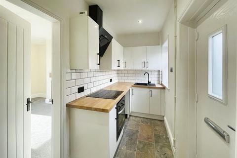 15 Moorside Terrace, Bradford, BD2 3JA