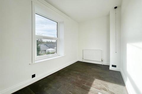 15 Moorside Terrace, Bradford, BD2 3JA