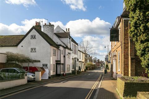 3 bedroom end of terrace house for sale, Oxford Row, Sunbury