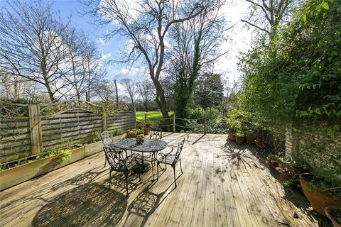3 bedroom end of terrace house for sale, Oxford Row, Sunbury