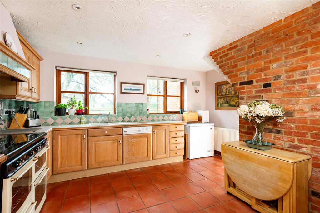 Kitchen/Breakfast