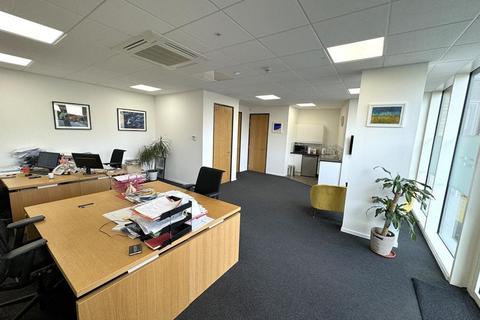 Office for sale, Unit 2 Kew Bridge Piazza, Kew Bridge Road, Brentford, TW8 0FJ