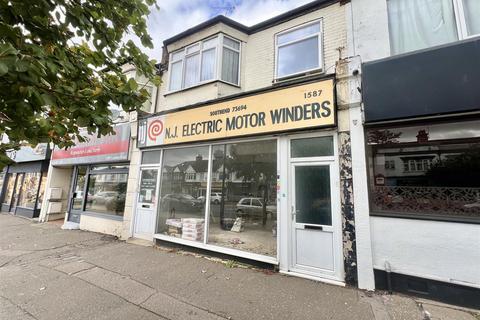 Studio to rent, 1587a London Road, Leigh-On-Sea