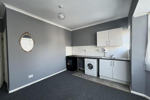 1 bedroom apartment to rent, 1587a London Road, Leigh-On-Sea