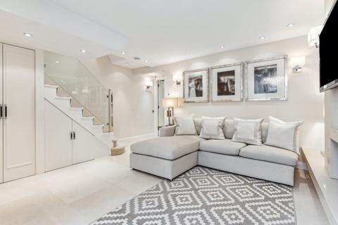 3 bedroom maisonette for sale, Flood Street London