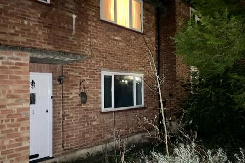 1 bedroom flat to rent, Stuart Court, Elstree WD6