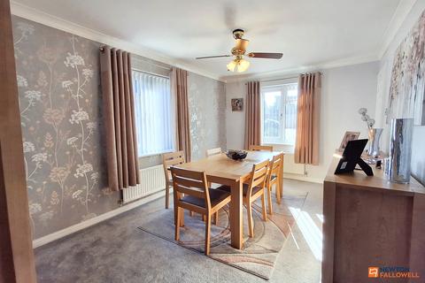 4 bedroom detached house for sale, Chatsfield, Werrington, Peterborough, PE4