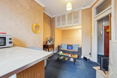 1 bedroom flat for sale, 240 Ledard Road, Flat 3/2, Battlefield, Glasgow, G42 9RQ