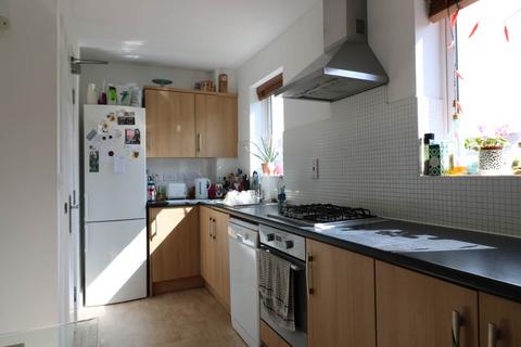 4 bedroom terraced house to rent, Alice Bell Close (S), Cambridge ,