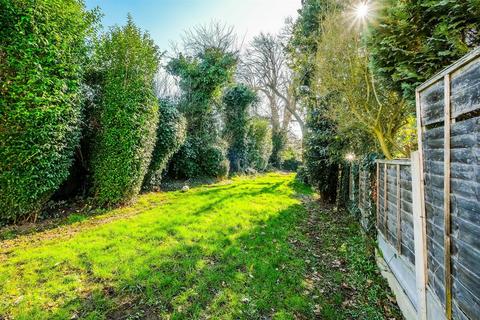 3 bedroom semi-detached house for sale, Westbury Lane, Buckhurst Hill