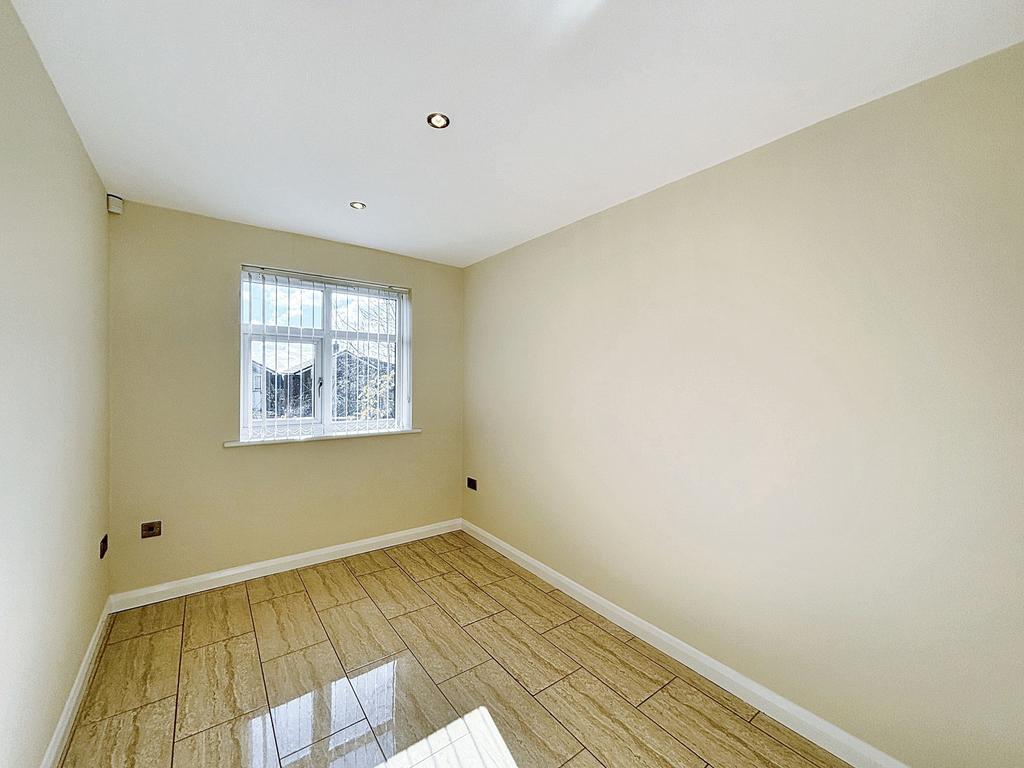Study/Bedroom 4