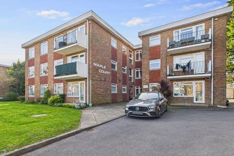 1 bedroom flat for sale, Maple Court, Wallace Avenue, Worthing, BN11