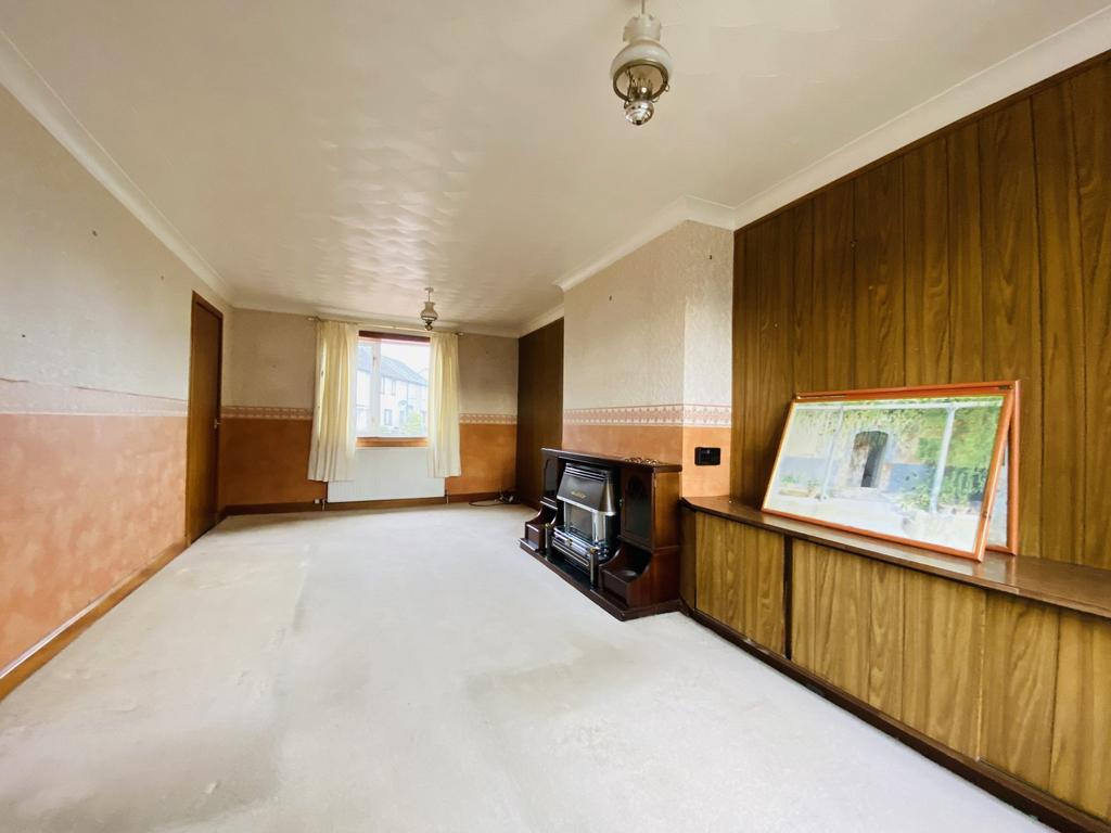 55 Akers Avenue, Locharbriggs, Dumfries, DG1 1 UQ -