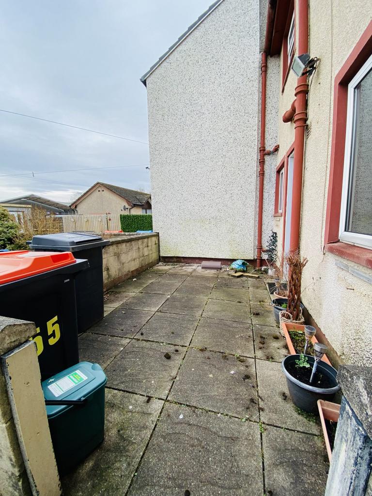 55 Akers Avenue, Locharbriggs, Dumfries, DG1 1 UQ -