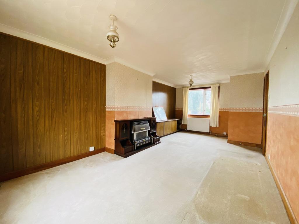 55 Akers Avenue, Locharbriggs, Dumfries, DG1 1 UQ -