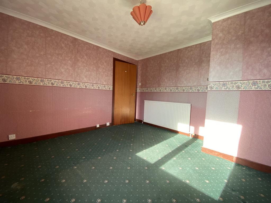 55 Akers Avenue, Locharbriggs, Dumfries, DG1 1 UQ -