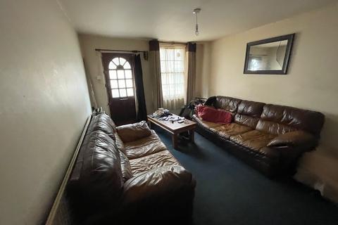 2 bedroom terraced house for sale, 30 East Hill, Colchester, Essex CO1 2QX