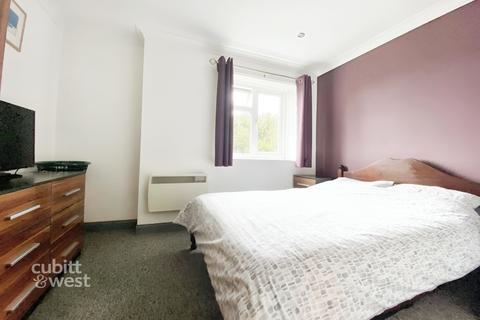 1 bedroom apartment to rent, Charles Avenue Chichester PO19