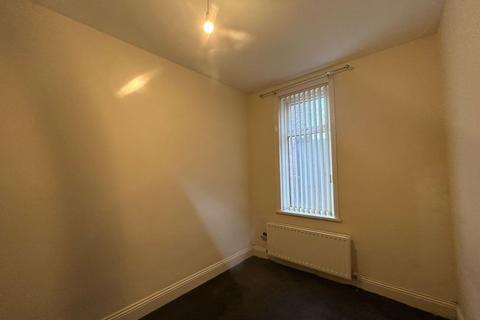 2 bedroom flat to rent, Talbot Road, South Shields, NE34