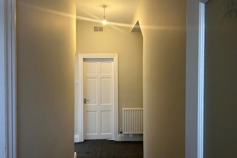 2 bedroom flat to rent, Talbot Road, South Shields, NE34