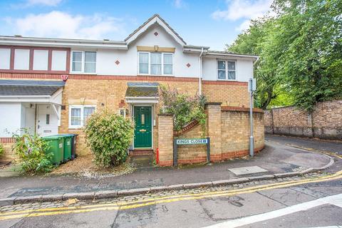 3 bedroom semi-detached house to rent, Kings Close, Hertfordshire WD18