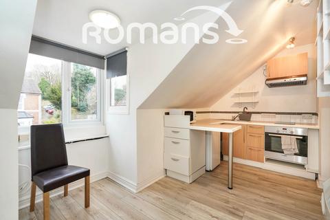 Studio to rent, Shelley Street, Swindon, SN1