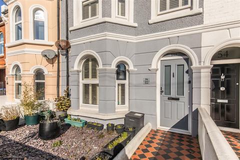 54a Queen Street, Worthing, BN14 7BJ