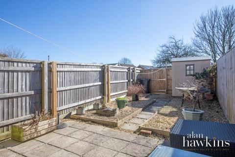 5 Lucerne Close, Wootton Bassett, Swindon, SN4 7JQ