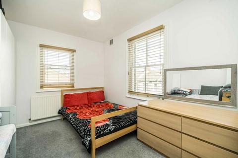 2 bedroom flat for sale, Churchfield Road, London W3