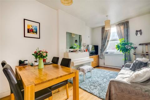 2 bedroom apartment for sale, Battersea Rise, London, SW11