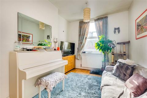 2 bedroom apartment for sale, Battersea Rise, London, SW11