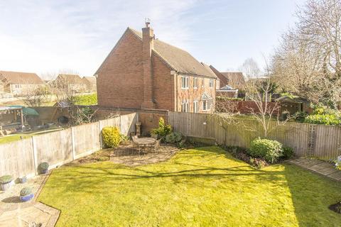 11 Beamont Close, Lutterworth, LE17 4GE