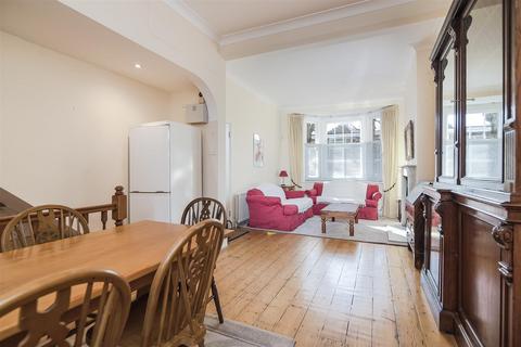 1 bedroom flat to rent, Beauchamp Terrace, Putney