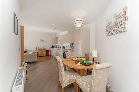 2 bedroom apartment for sale, Hyacinth Court, Chelmsford Road, Southgate