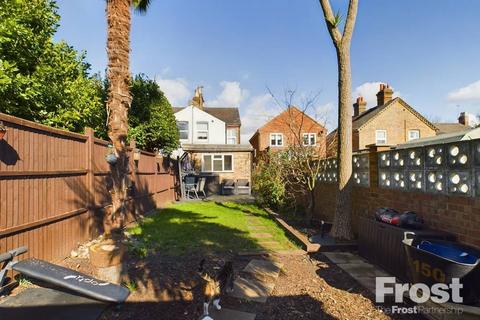 2 bedroom semi-detached house for sale, Hythe Road, Staines-upon-Thames, Surrey, TW18