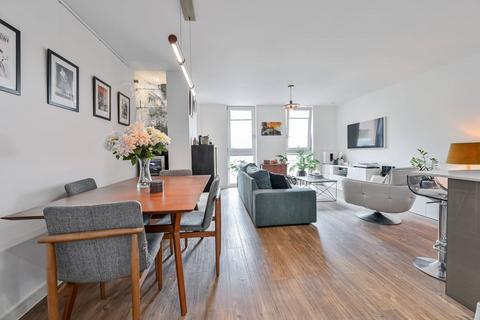 3 bedroom flat for sale, Cable Walk, Greenwich, London, SE10