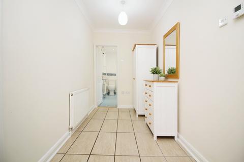 undefined, Fosse Way, Syston, LE7