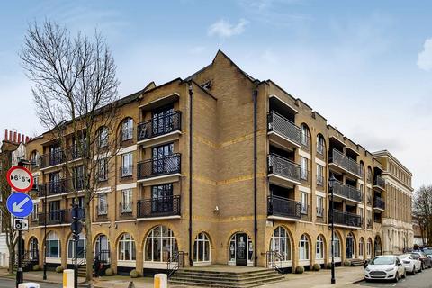 2 bedroom flat to rent, Waterloo Gardens, Islington, London, N1