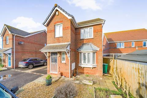 3 bedroom detached house for sale, Grafton Road, Selsey, PO20