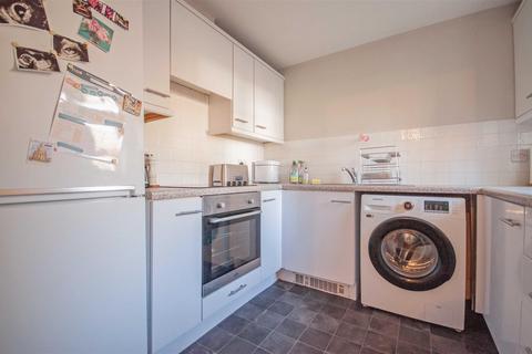 2 bedroom apartment for sale, Wickham Crescent, Chelmsford